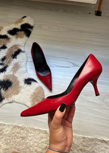 Zara Kırmızı Deri Stiletto Topuklu Kadın Ayakkabı