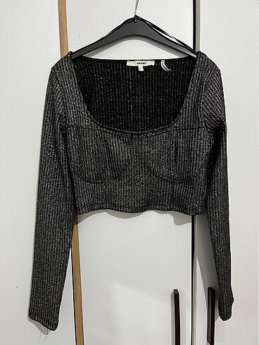 SİMLİ CROP BLUZ