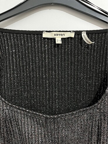 l Beden SİMLİ CROP BLUZ