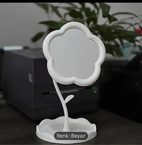 Braketli çiçek şekilli ayna