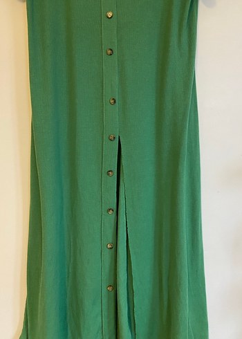 Düğmeli Yeşil V Yakalı Uzun Elbise - Görsel 2