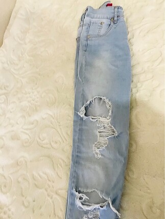 Yırtık pantolon
