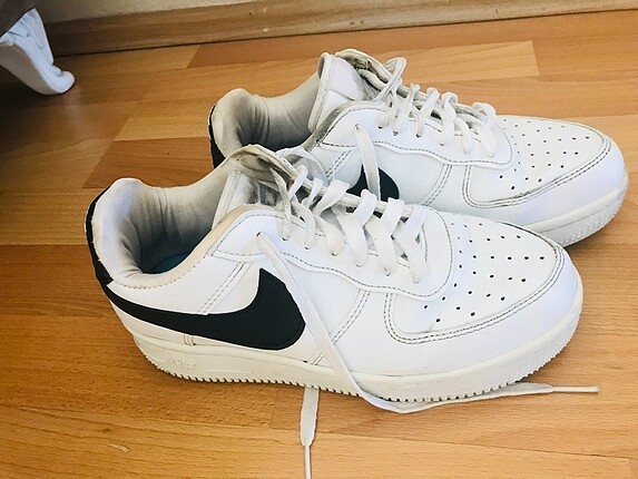 Zara Nike air