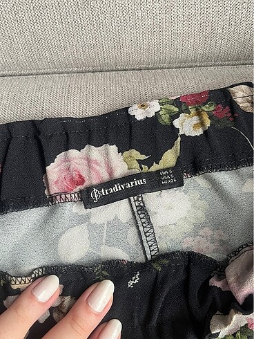 Stradivarius Stradivarius Çiçek Desenli Pantolon