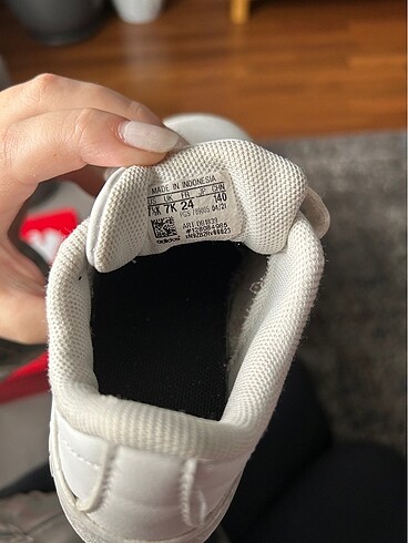 25 Beden beyaz Renk Adidas Çocuk Spor Ayakkabı