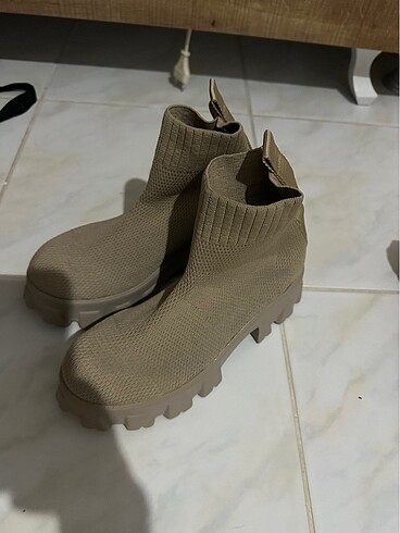 Zara Bot yüksek taban