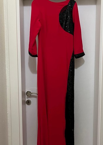 Uzun Kollu Kırmızı Siyah Drapeli Abiye Elbise - Görsel 4