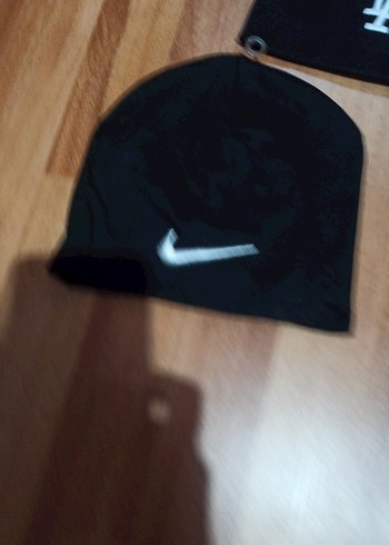 Siyah Nakışlı Erkek Bere - Görsel 2