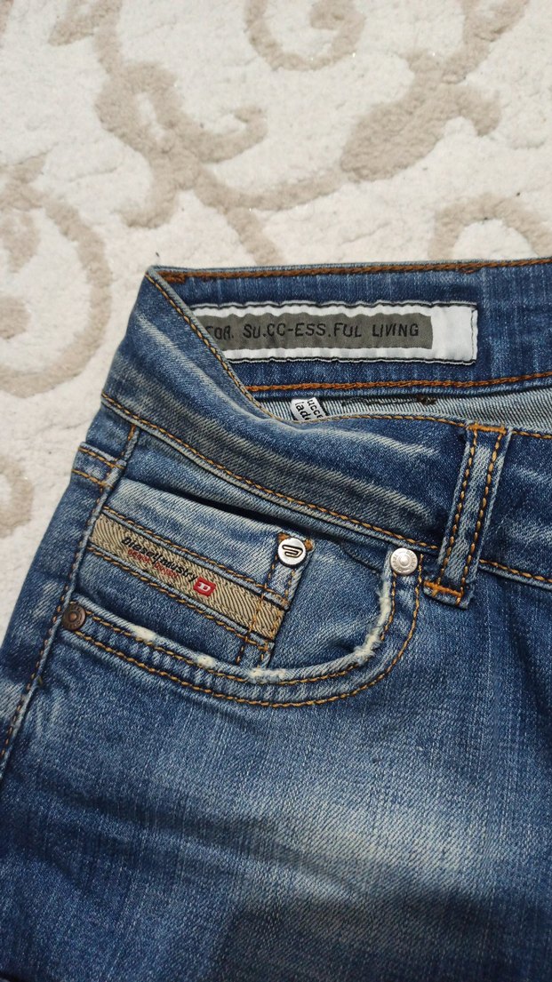 Mavi Yıkamalı Dar Kesim Denim Jean — görsel 6/8
