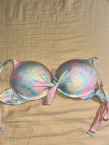 Bikini üstü