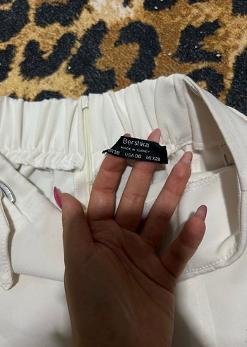 Bershka Beyaz mini şort etek Bershka