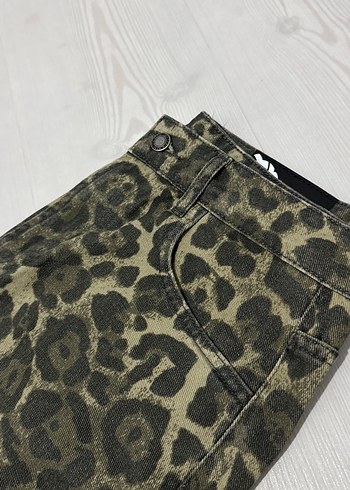 Kahverengi Leopar Desenli Kadın Pantolon Stradivarius - Görsel 2