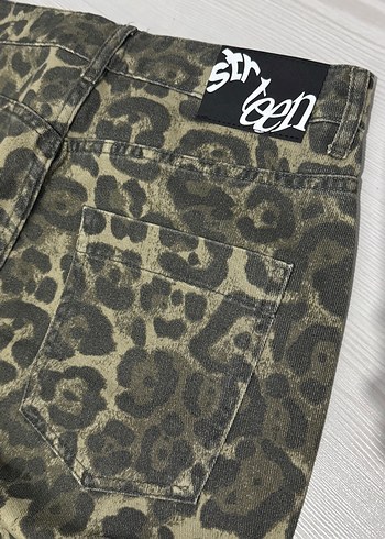 Kahverengi Leopar Desenli Kadın Pantolon Stradivarius - Görsel 3
