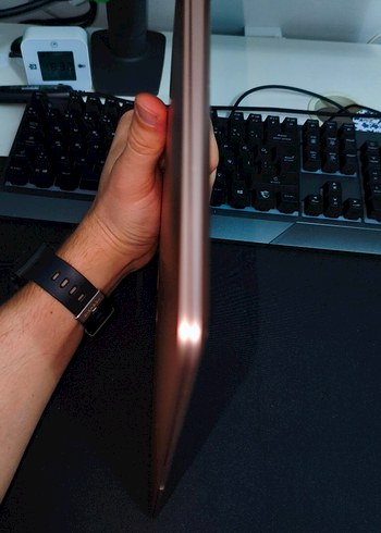 macbook Air 256GB SSD - 8 GB RAM KUTU  fatura mevcut. - Görsel 5