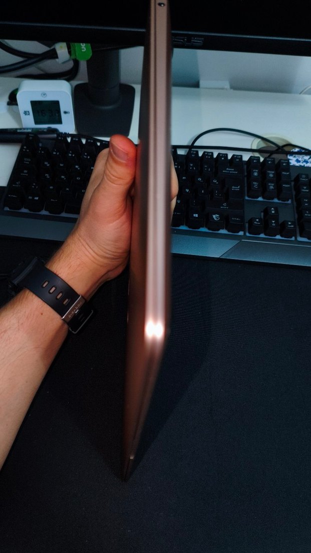 macbook Air 256GB SSD - 8 GB RAM KUTU  fatura mevcut. - Görsel 5