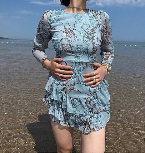 Mavi elbise