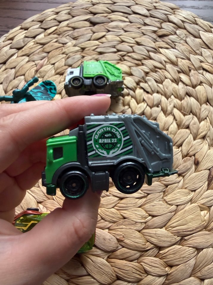 HOT WHEELS çeşitli arabalar - Görsel 4