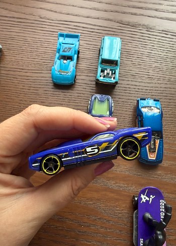 HOT WHEELS çeşitli arabalar - Görsel 6