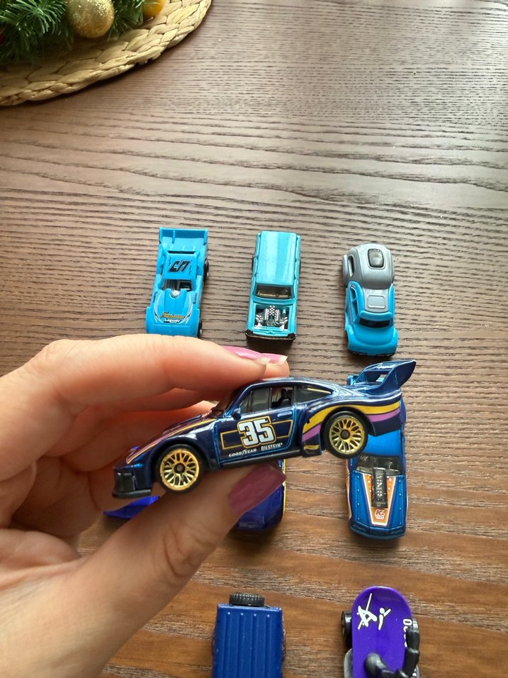 HOT WHEELS çeşitli arabalar - Görsel 3