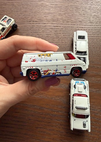 HOT WHEELS çeşitli arabalar - Görsel 3