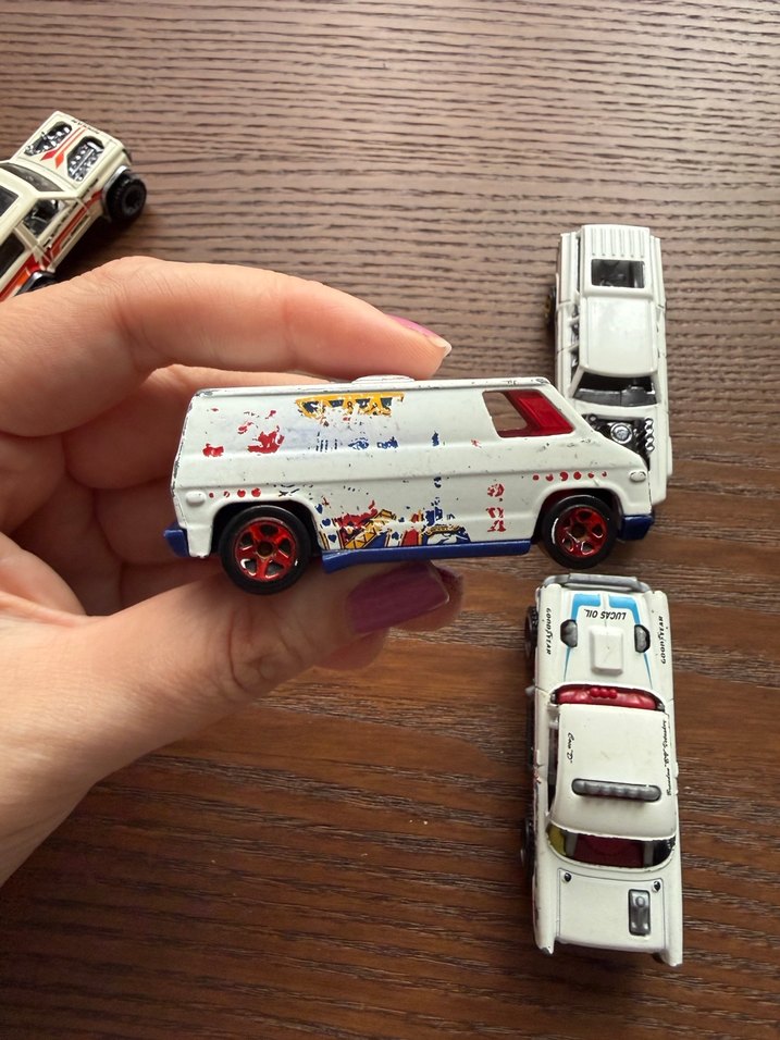 HOT WHEELS çeşitli arabalar - Görsel 3