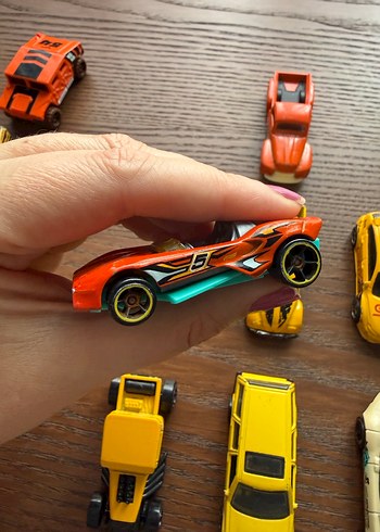 HOT WHEELS çeşitli arabalar - Görsel 5