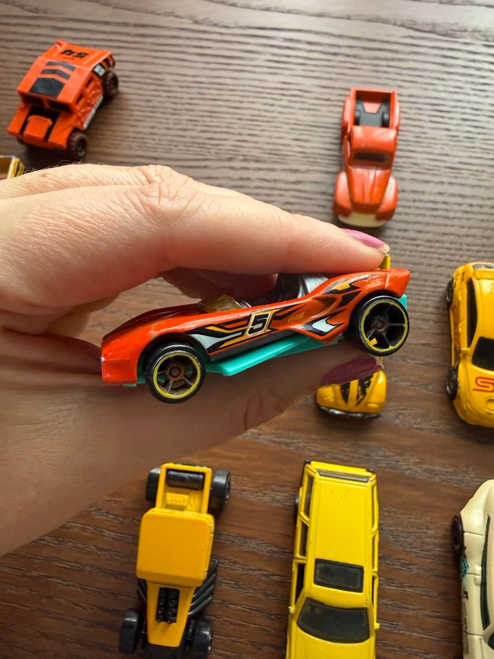 HOT WHEELS çeşitli arabalar - Görsel 5