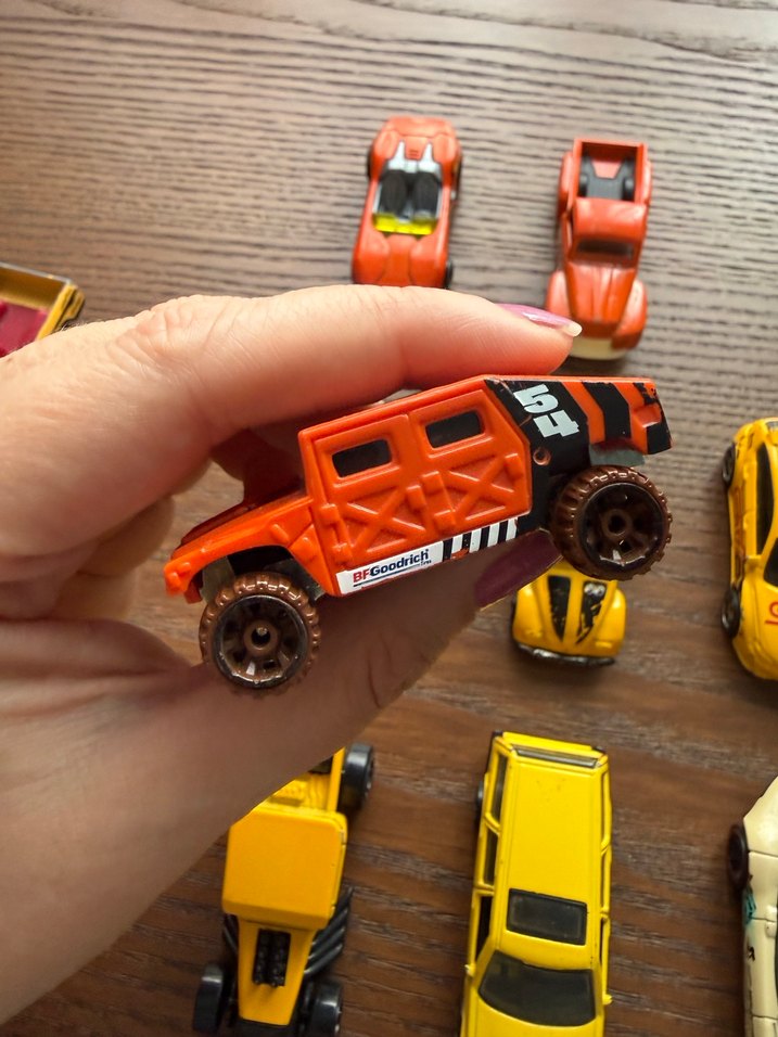 HOT WHEELS çeşitli arabalar - Görsel 4