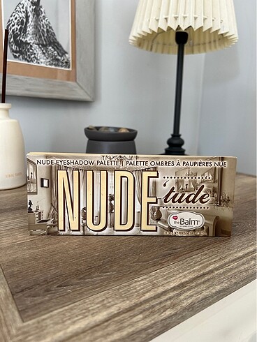 THE BALM Nude tude far paleti