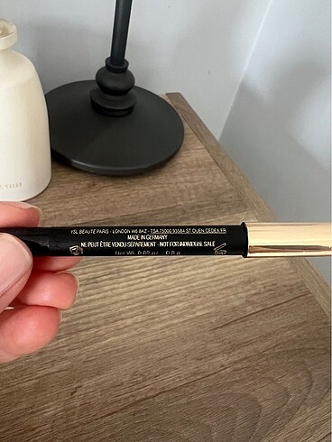 Yves Saint Laurent Yves Saint Laurent waterproof göz kalemi