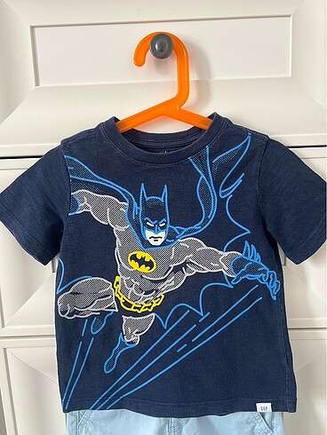 4 Yaş Beden GAP Batman Tişört + US POLO Şort Takımı