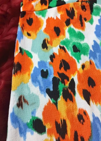 Renkli Bağlama Desenli yırtmaçlı Midi Etek - Görsel 4