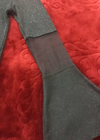 V Yaka Uzun Kollu siyah simli Bluz - Görsel 4