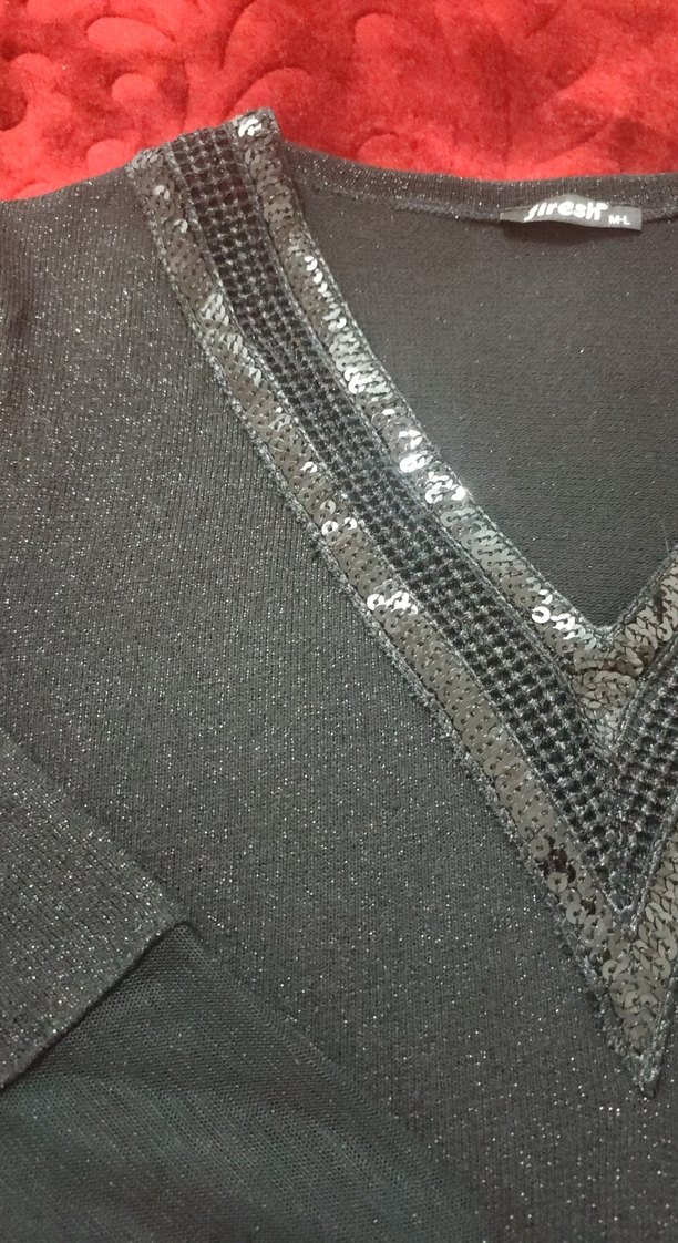 V Yaka Uzun Kollu siyah simli Bluz - Görsel 3