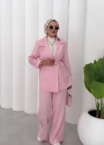 Pembe Uzun Kesim Kadın Takım Elbise