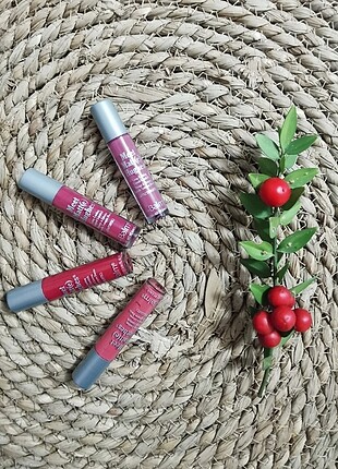 Lipsticks 