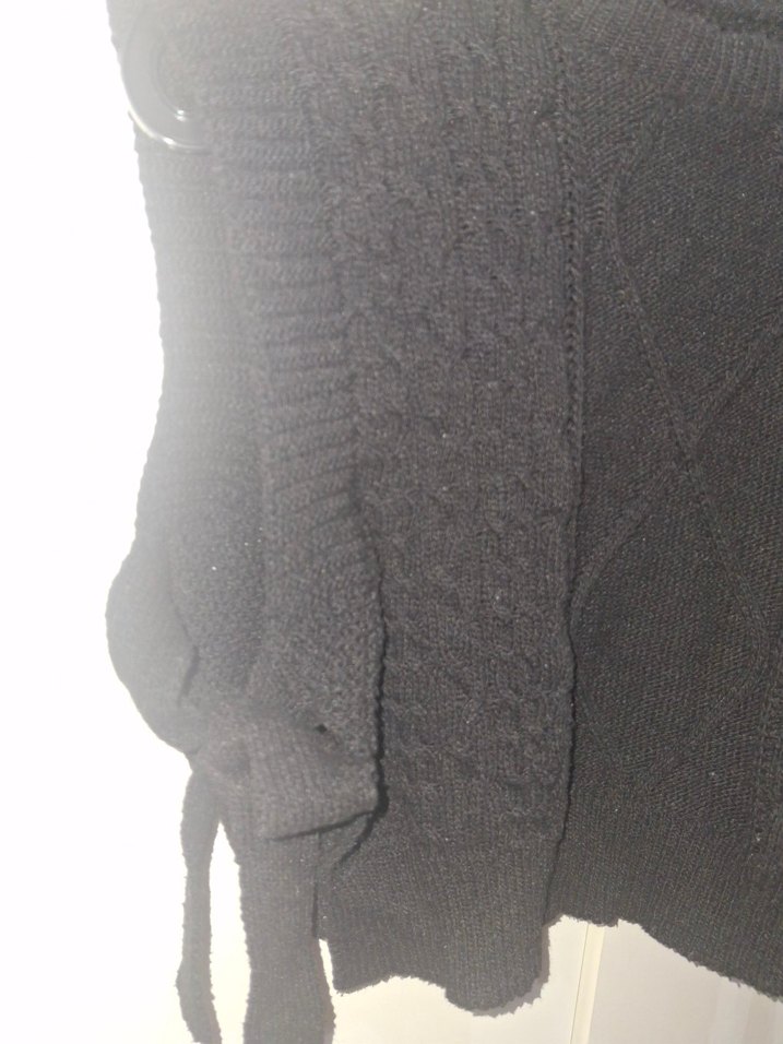 Siyah Örgü Kolsuz Mini Kazak Yelek - Görsel 3