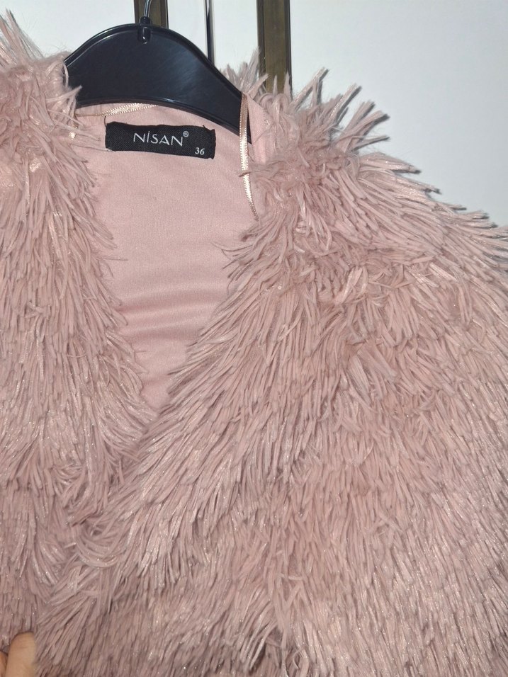 Pembe Kadın kürk - Görsel 3