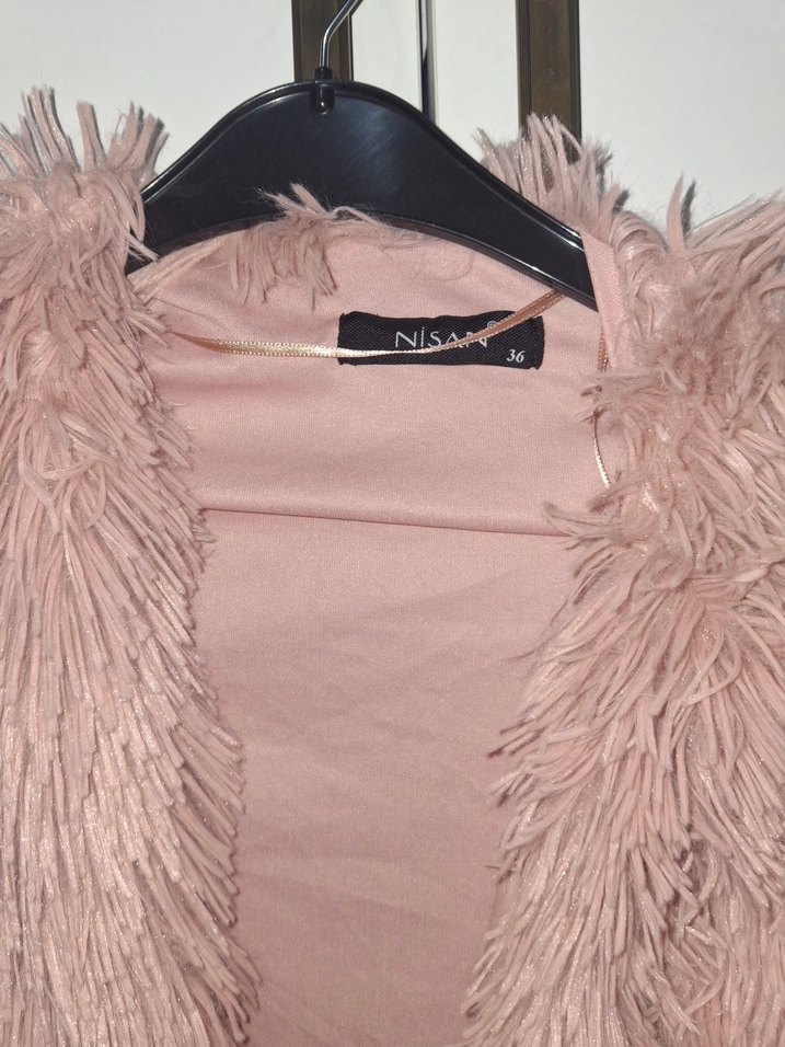 Pembe Kadın kürk - Görsel 2