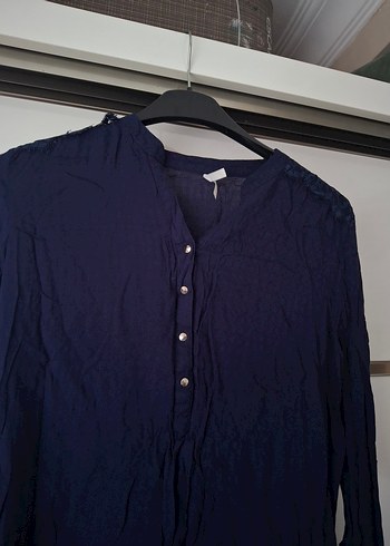 Lacivert V Yaka Düğmeli Keten Kadın Gömlek - Görsel 2