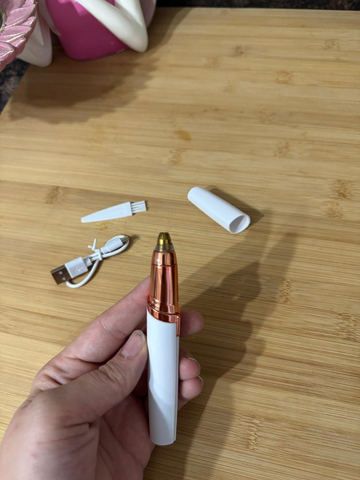 Şarjlı Kaş Bıyık Tüy Alma Aparatı (1 ADET)  ( tek başlıklı) - Görsel 3