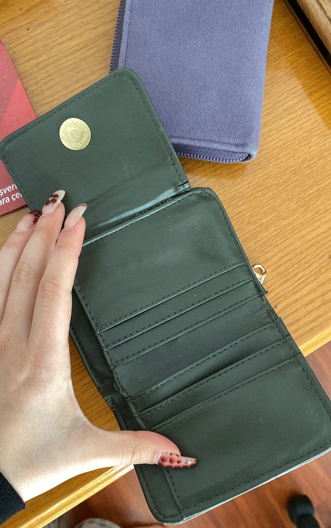 Tokalı Yılan Derisi Desenli Kadın Cüzdanı - Görsel 3