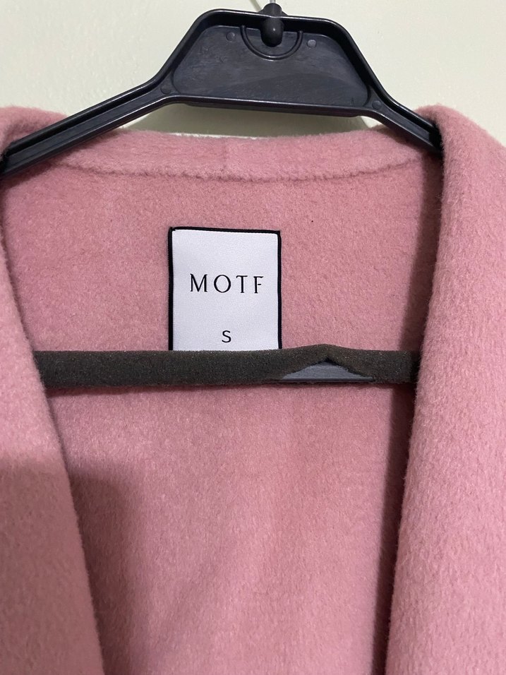 Peluş Detaylı Pembe Motf marka Kadın Kaban - Görsel 5