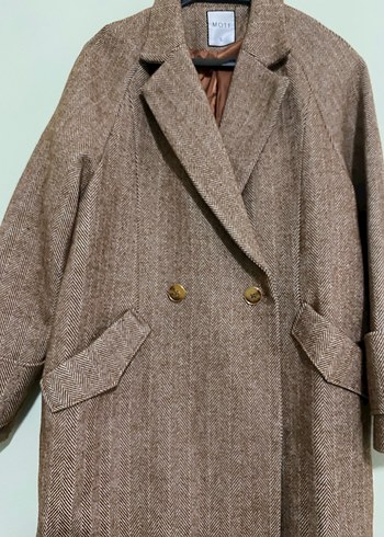 Uzun kahverengi düğmeli kaban - Görsel 3