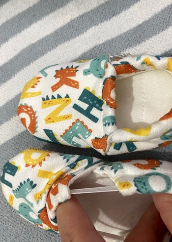 Renkli Desenli Örgü Erkek Bebek Patik(19numara) - Görsel 3