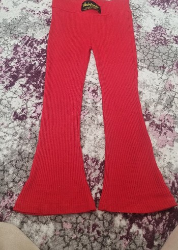 Kız Çocuk Kırmızı Örgü İspanyol Paça Pantolon, az tüylenmesi var - Görsel 2