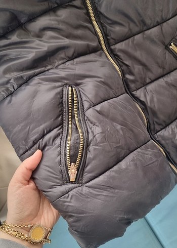 Siyah Kürklü Kadın Kışlık Mont - Görsel 2