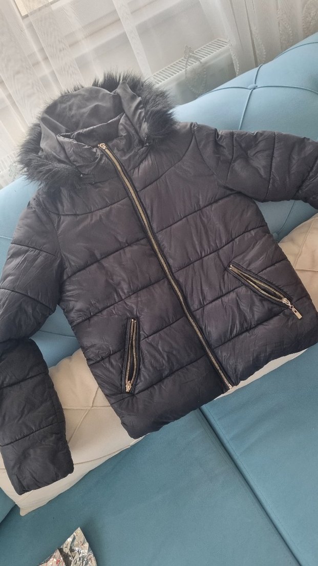 Siyah Kürklü Kadın Kışlık Mont - Görsel 3