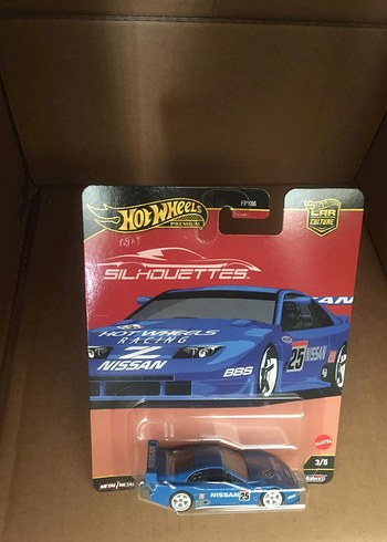 Hot Wheels Mavi Nissan Yarış Arabası
