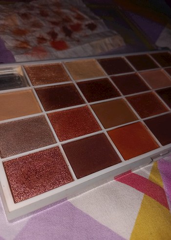 BEAULİS 24'LÜ FAR PALETİ - Görsel 9